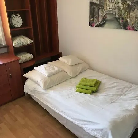 Sleeps 10 Wifi