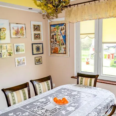 Sleeps 10 Wifi